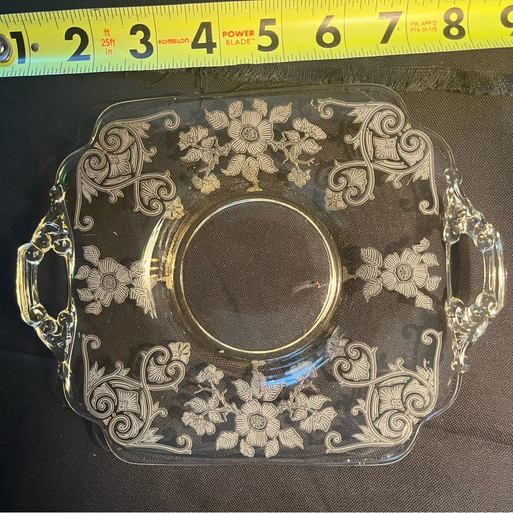 Cambridge gold glass apple blossom etched 2 handled candy dish